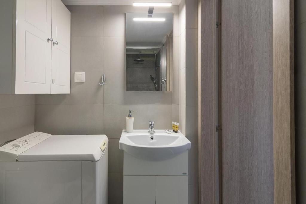 Lovely Studio Apartment For 2 Ppl In Atény Exteriér fotografie